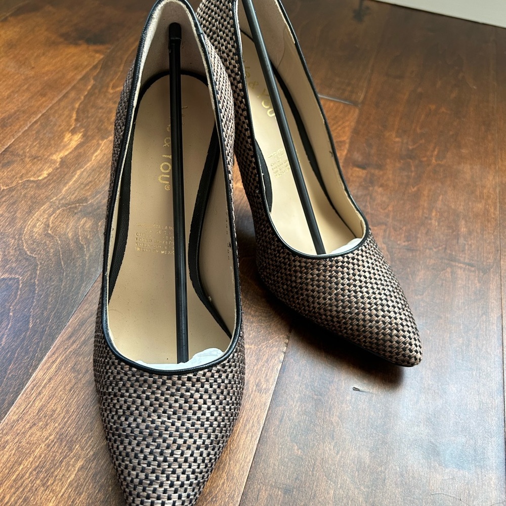 Women’s shoes size 7